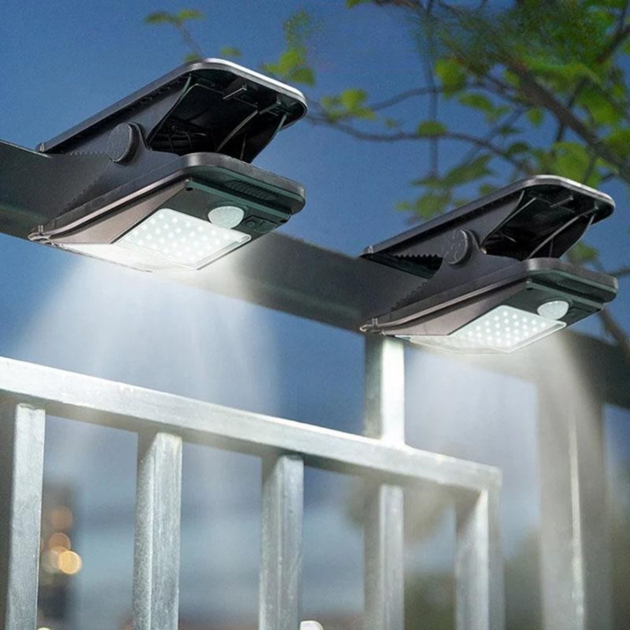 DeckClip, Соларна градинска светлина с клип и сензор за движение - Image 12