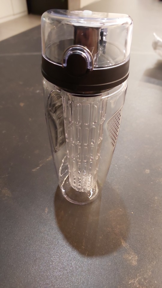 FruitBottle, бутилка за вода с инфузер за плодове, билки или чай (1000 мл) - Image 10