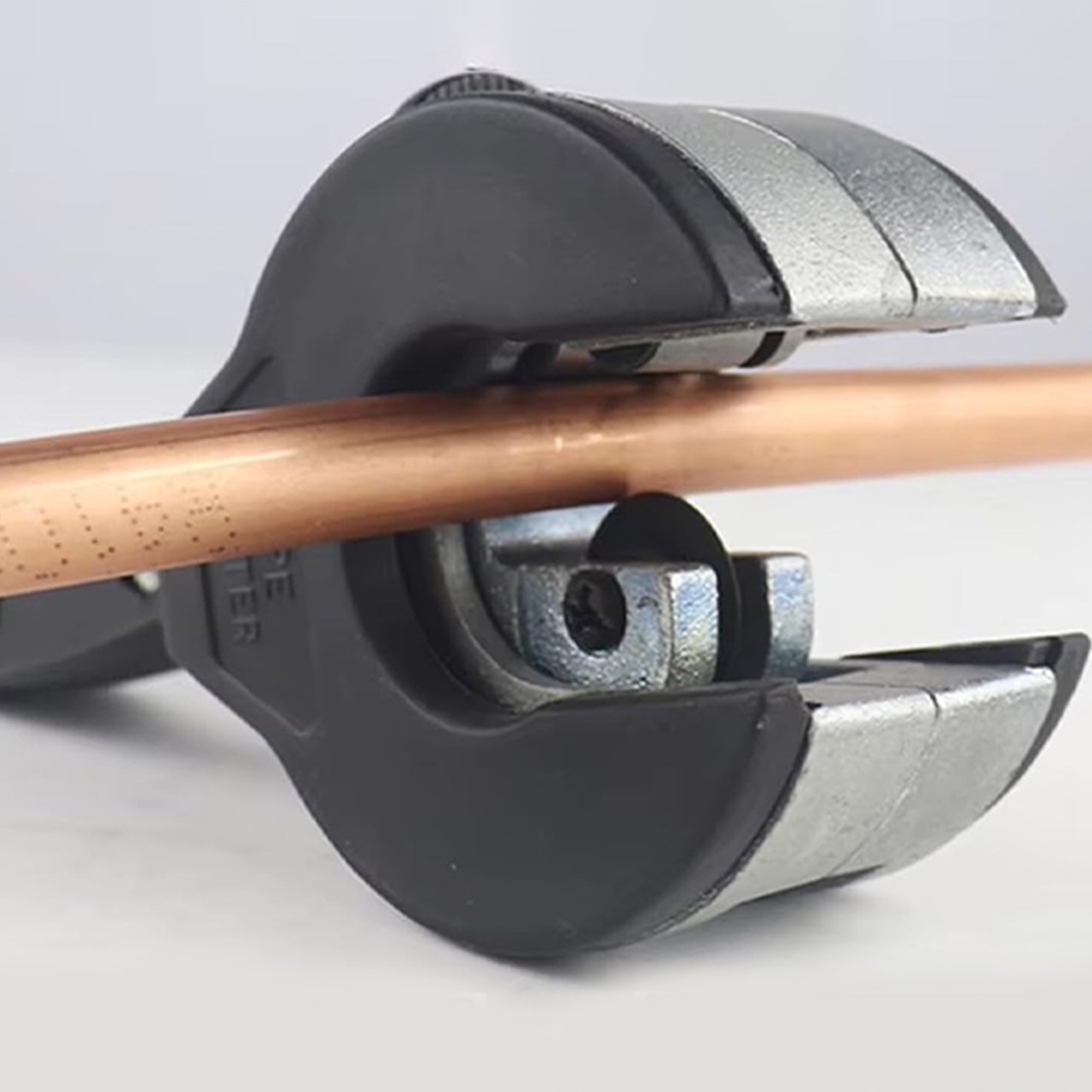 PipeCutter, Универсален ръчен резач за маркучи - Image 7